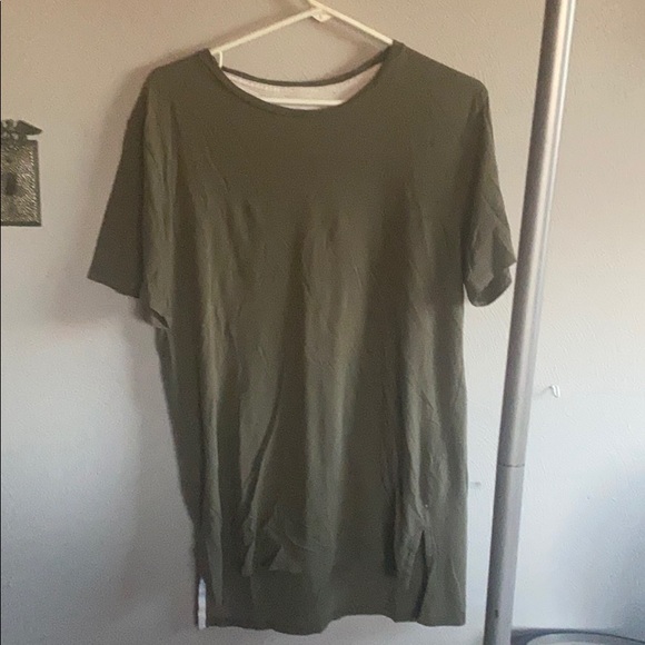 Men’s H&M long Torso Split Hem T Shirt - Picture 4 of 4